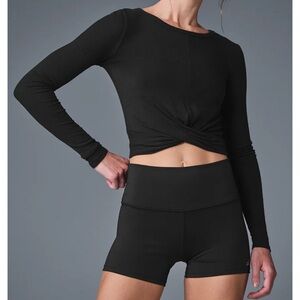 ALO cover long sleeve top